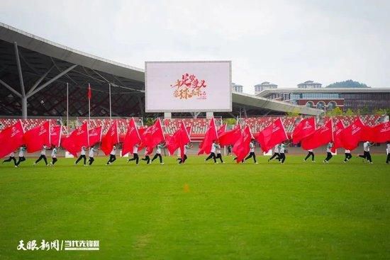 叶辰想了想，开口道：这样吧，你们苏家人向来行事冷酷无情，六亲不认，罪孽深重，既然你想让我饶你一条狗命，那你就不如专心为你们苏家赎罪去吧。